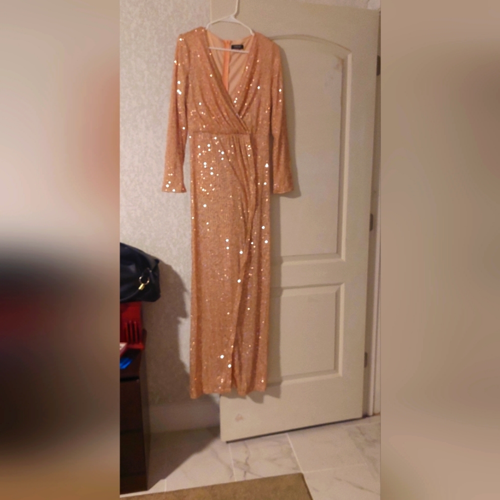 Selling a beautiful dress